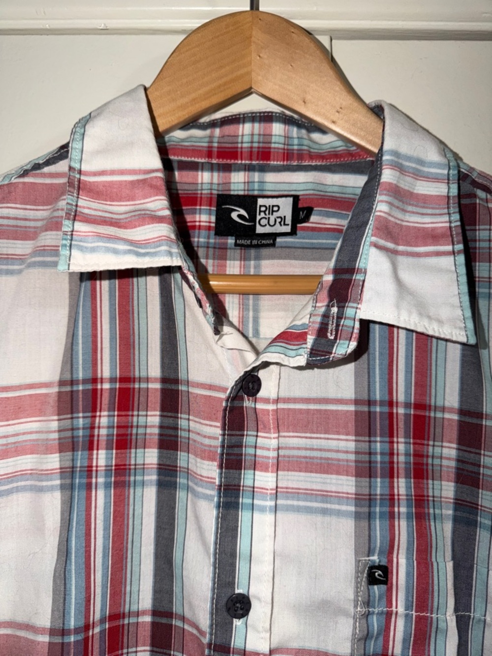 Rip Curl Shirt - Picture 2 of 4